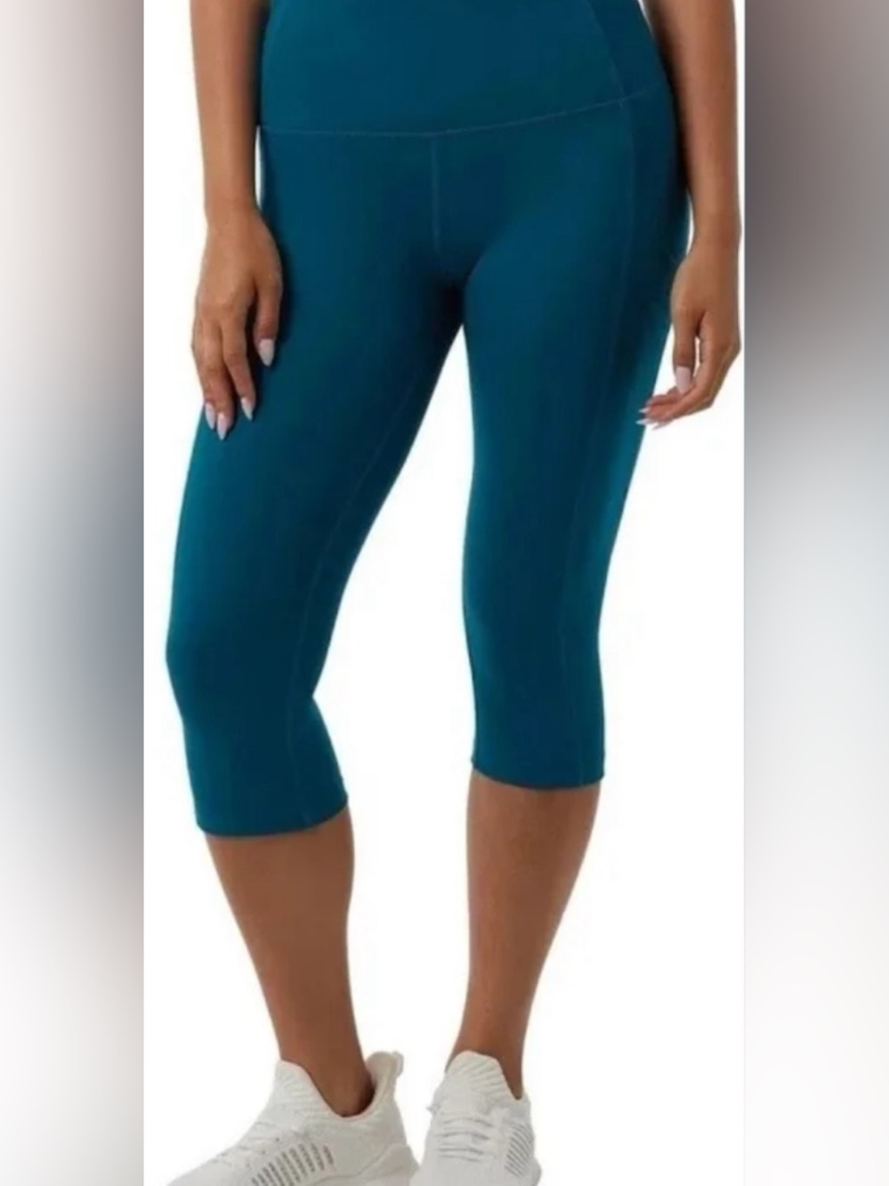 32 Degrees Teal Capri Leggings NWOT